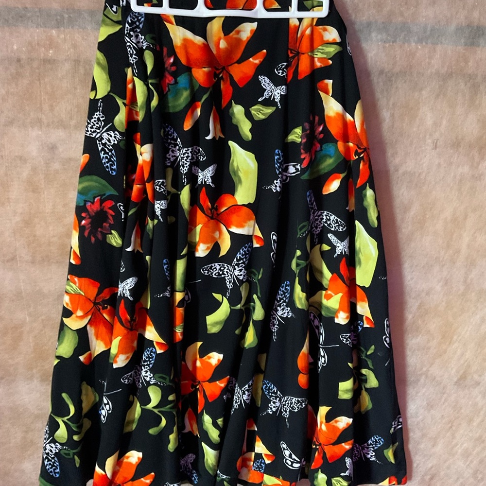 Soft surround maxi skirt